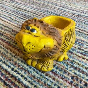 Boho lion planter